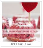 http://i402.photobucket.com/albums/pp103/Sushiina/TAGS/cupckaes.jpg