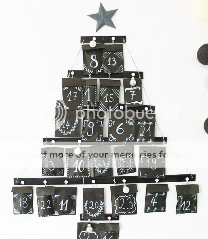 Black-Tree-Adventskalender | whatinaloves.com DIY Adventskalender