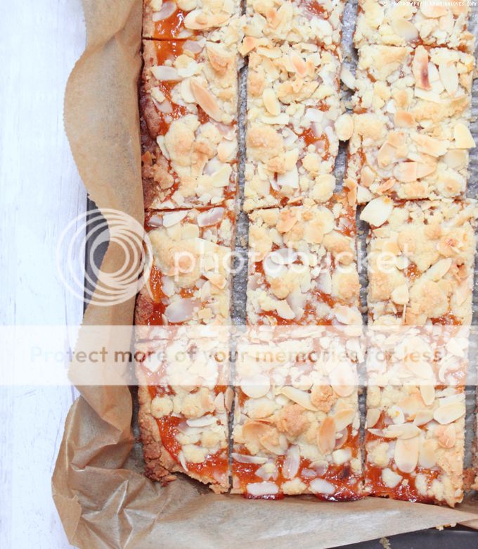 Mandelschnitten mit Marmelade // whatinaloves.com