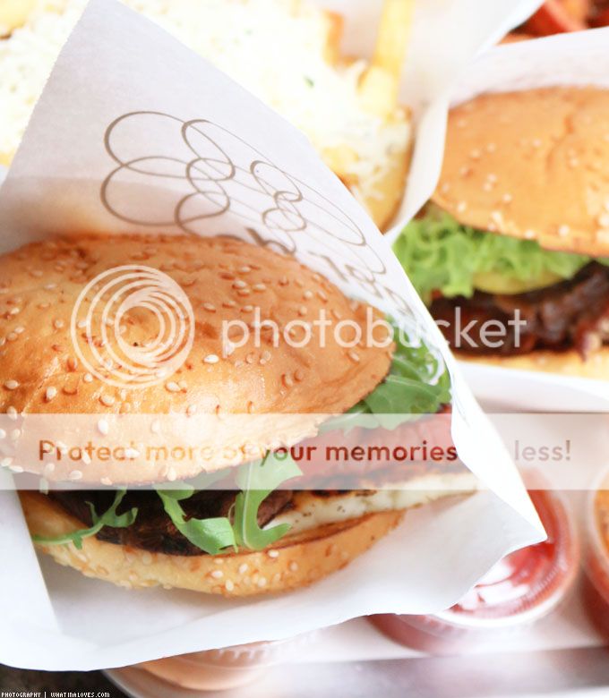 Lovely Places // Burger de Ville - Hamburg - whatinaloves.com
