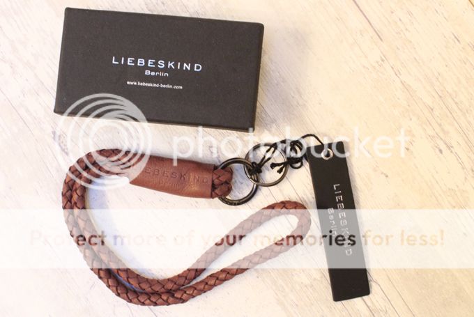 http://i402.photobucket.com/albums/pp103/Sushiina/cityglam/cityglam001/flohmarkt_zpsgyvfhlqv.jpg
