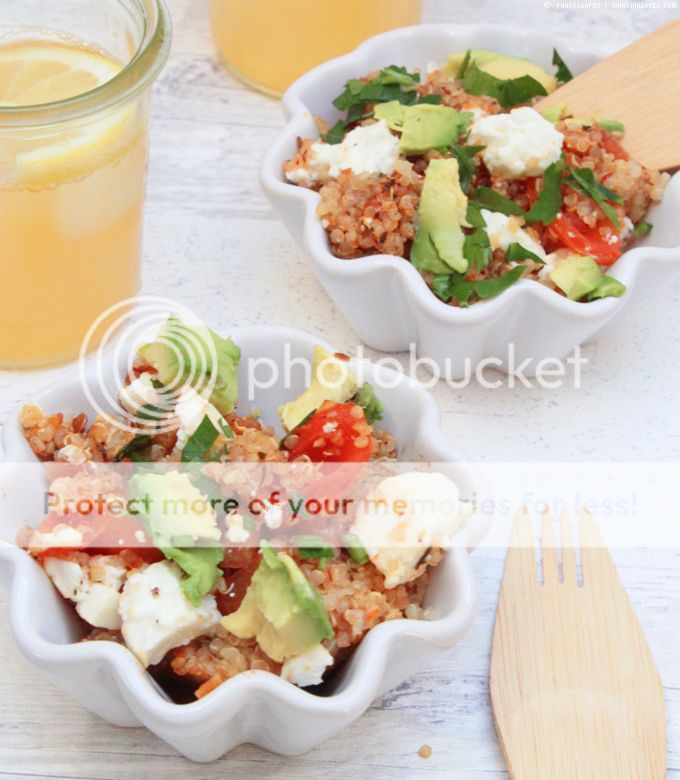 Quinoa // whatinaloves.com Quinoapfanne, Feta, Delicious Quinoa, Healthy, Fingerfood, Snacks