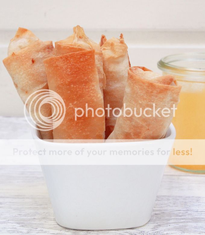 Spinatstrudel // whatinaloves.com Quinoapfanne, Feta, Delicious Quinoa, Healthy, Fingerfood, Snacks, Kochabo