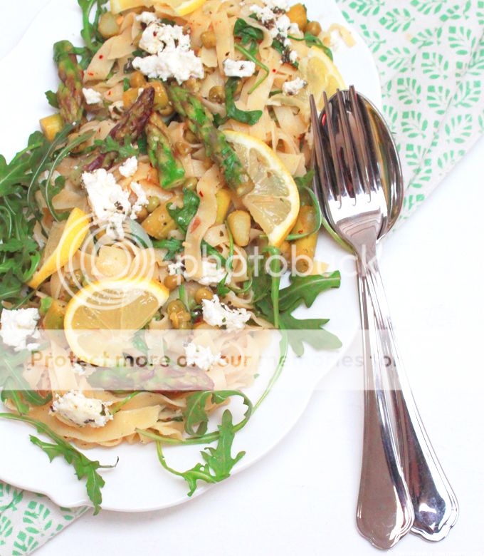 http://i402.photobucket.com/albums/pp103/Sushiina/cityglam/cityglam001/zitronenpasta3_zpswaambfdo.jpg
