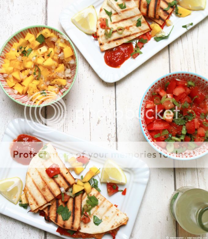 Quesadillas mit Kürbis und Mango-Salsa | whatinaloves.com