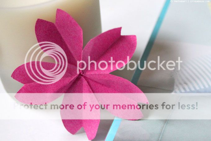 http://i402.photobucket.com/albums/pp103/Sushiina/cityglam/ff8.jpg