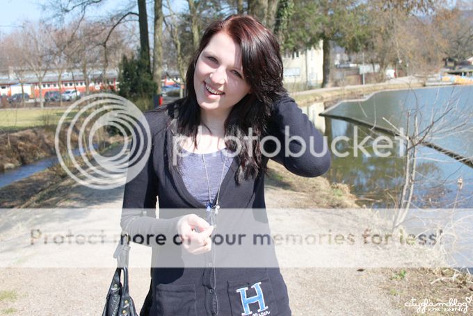 http://i402.photobucket.com/albums/pp103/Sushiina/cityglam/haar4.jpg