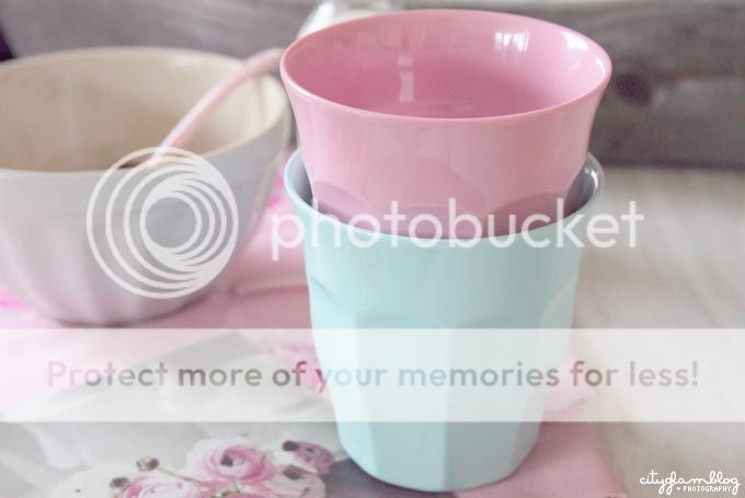 http://i402.photobucket.com/albums/pp103/Sushiina/cityglam/shabby4.jpg