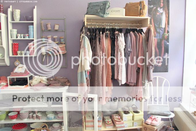 http://i402.photobucket.com/albums/pp103/Sushiina/cityglam/smilla2.jpg