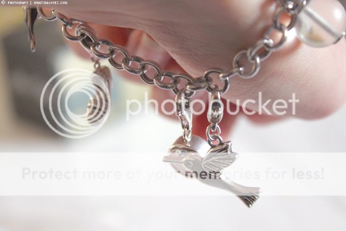 http://i402.photobucket.com/albums/pp103/Sushiina/cityglam/wonder6.jpg