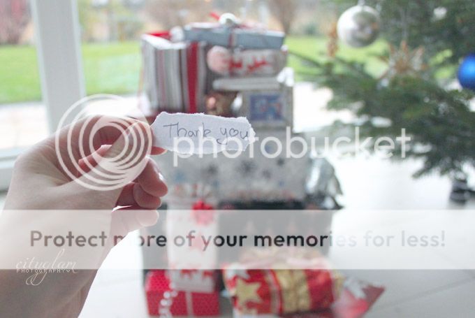 http://i402.photobucket.com/albums/pp103/Sushiina/xmas6.jpg